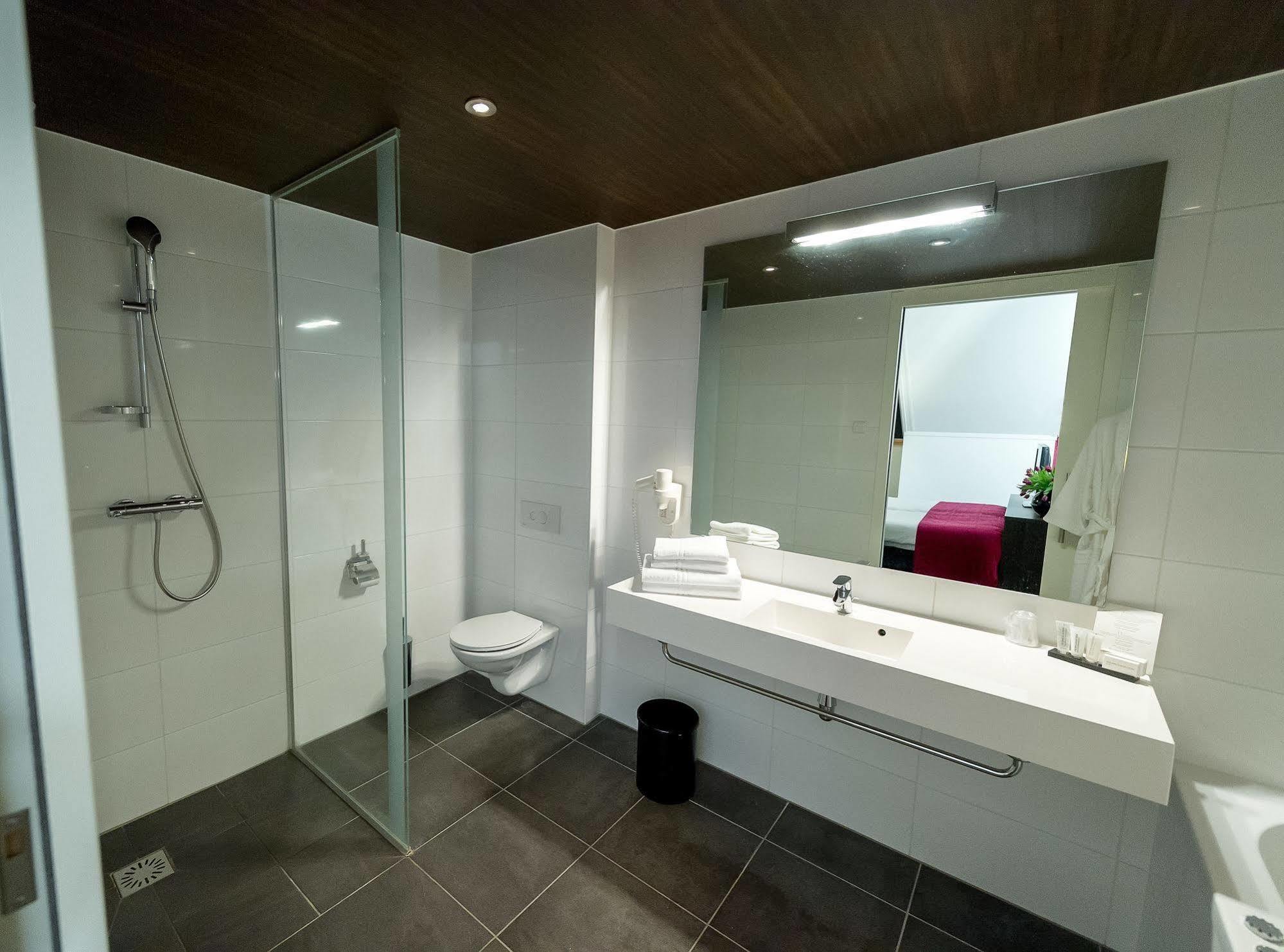 Hotel Bornholm West-Terschelling Eksteriør billede